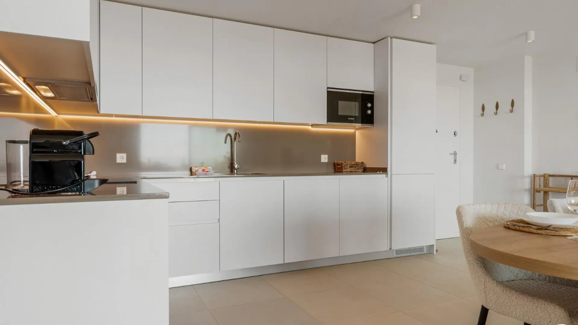 Apartment Vivi Homes - Breeze View, Sauna, Gym & Pool Sitio de Calahonda