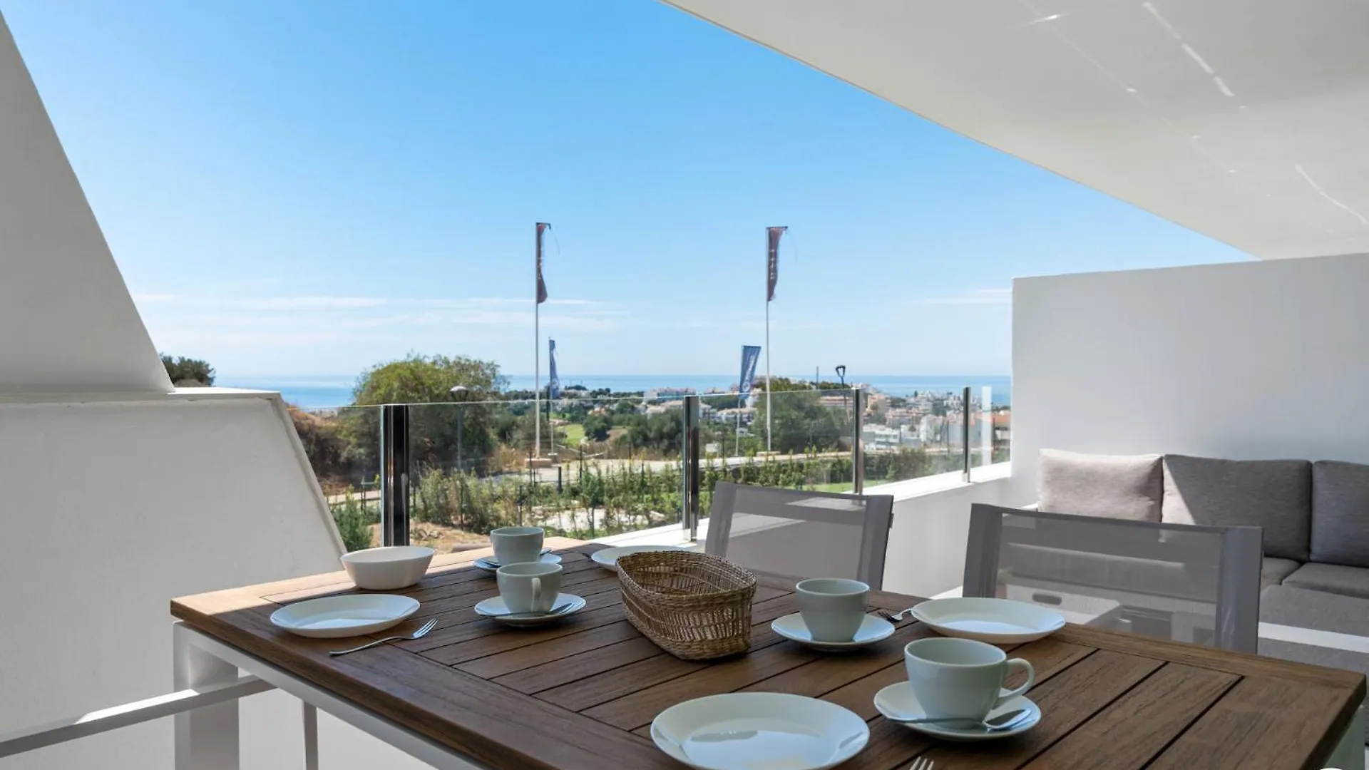 Apartment Vivi Homes - Breeze View, Sauna, Gym & Pool Sitio de Calahonda Spain