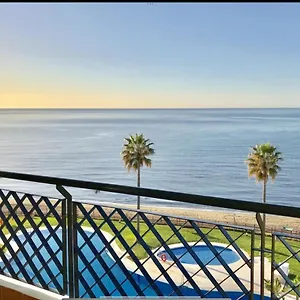 Apartment Mi Capricho A12 - Luxury Beachfront Apartment- Costa Del Sol, Sitio de Calahonda